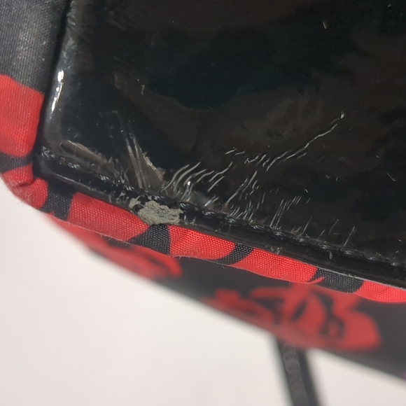 Betsey Johnson Floral black purse red 🌹 - Picture 9 of 9